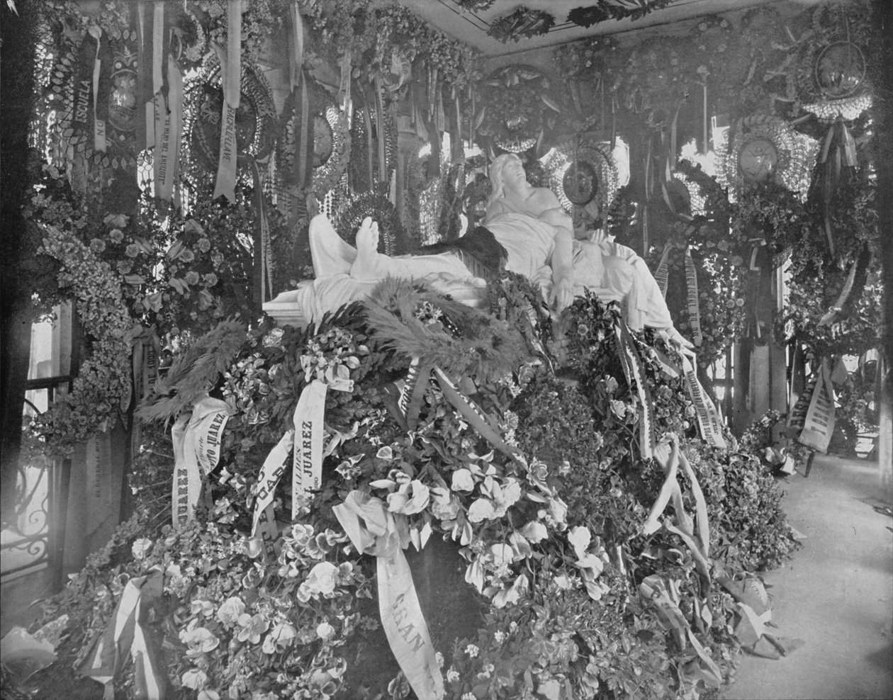 Juarez grav, San Fernando kirkegård, Mexico by, c1897. af Unbekannt