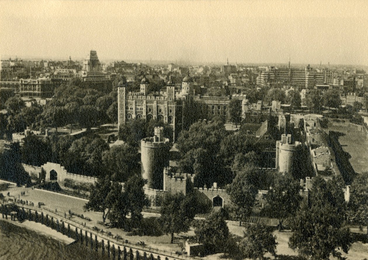 Tower of London. Almindelig udsigt fra syd, c1920. af Unbekannt