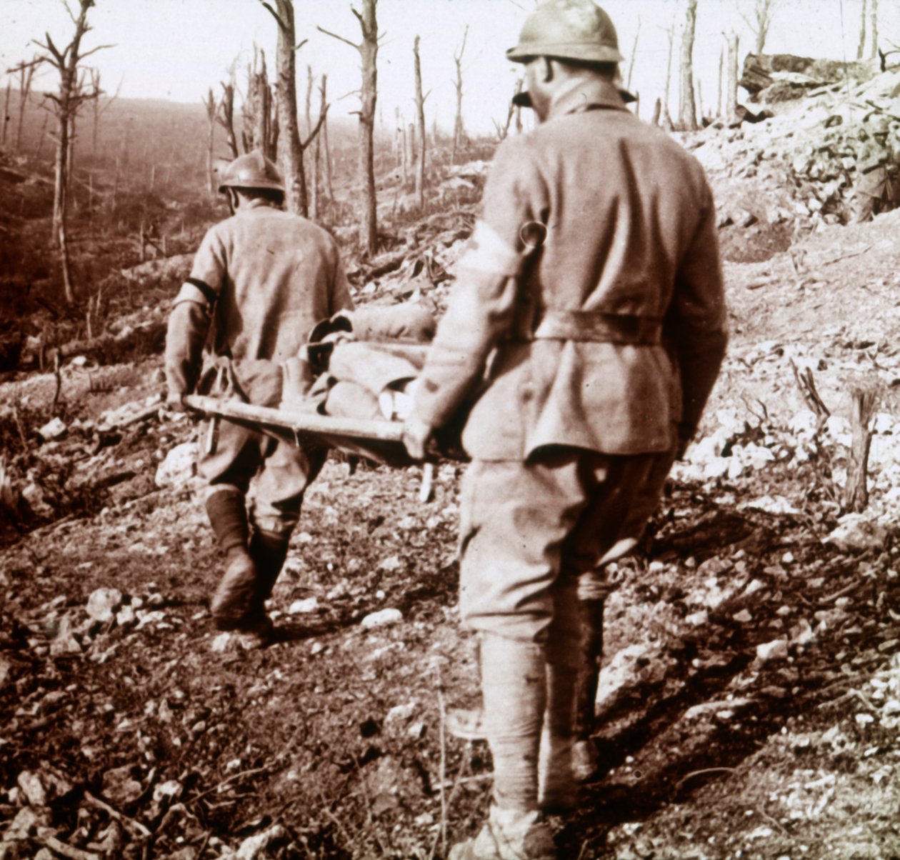 Transport af sårede, Chemin des Dames, Nordfrankrig, c1914-c1918. af Unbekannt