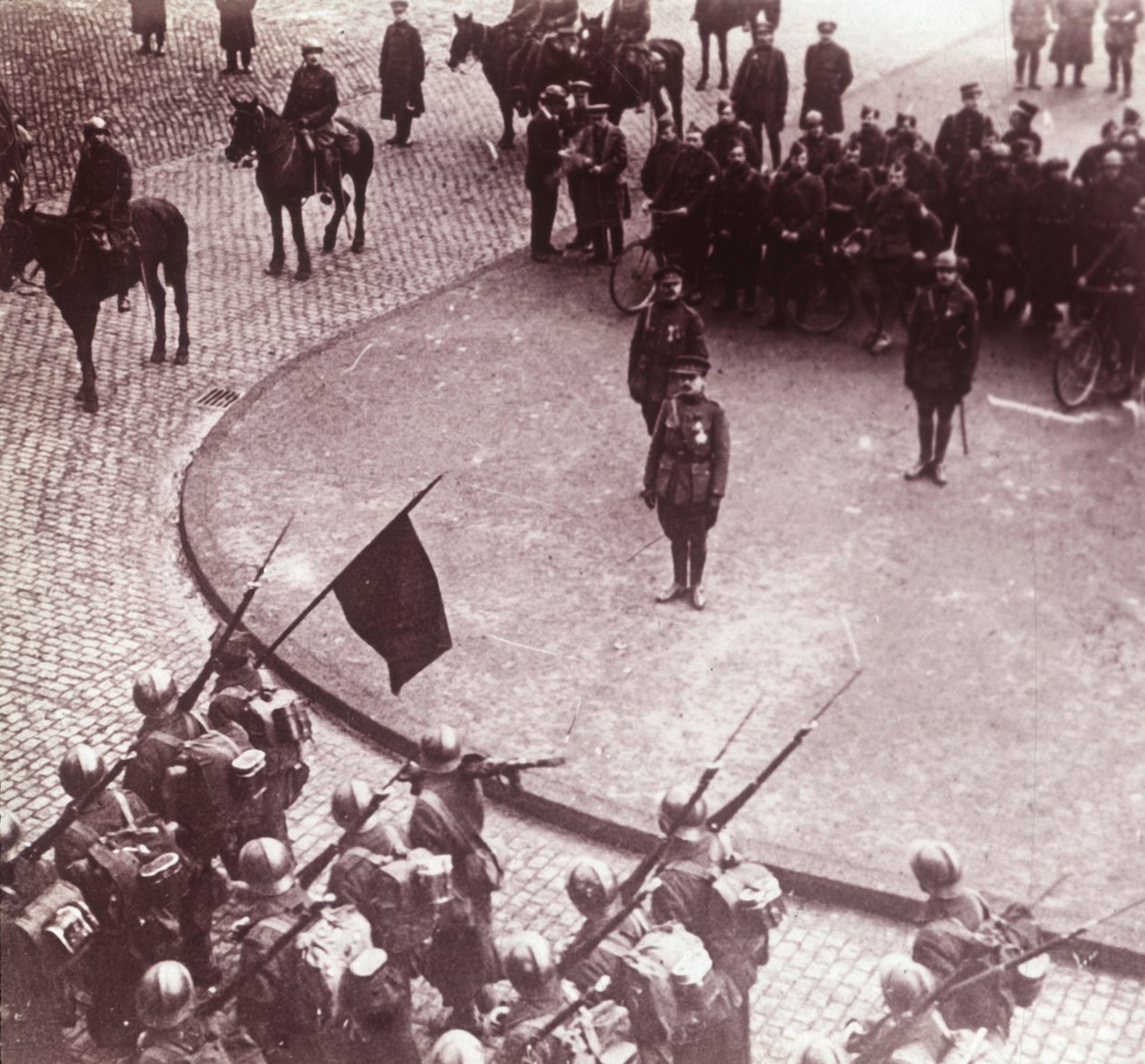 Tropper marcherer, Aachen, Tyskland, c1914-c1918 af Unbekannt