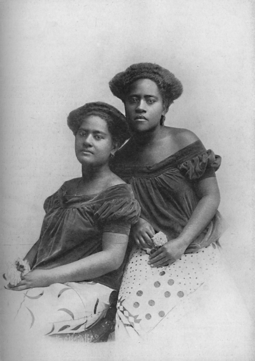 To fijianske prinsesser med håret klædt i europæisk stil, 1902 af Unbekannt