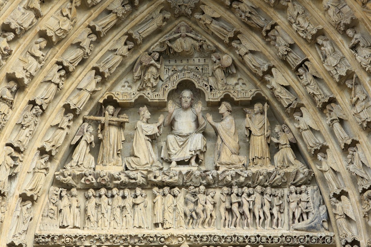 Tympanum på portalen til den sidste dom: dommens Kristus. Ved hans side, på hans knæ, går Jomfru Maria og Sankt Johannes i forbøn for sjælenes frelse. Amiens-katedralen, Amiens, Frankrig af Unbekannt
