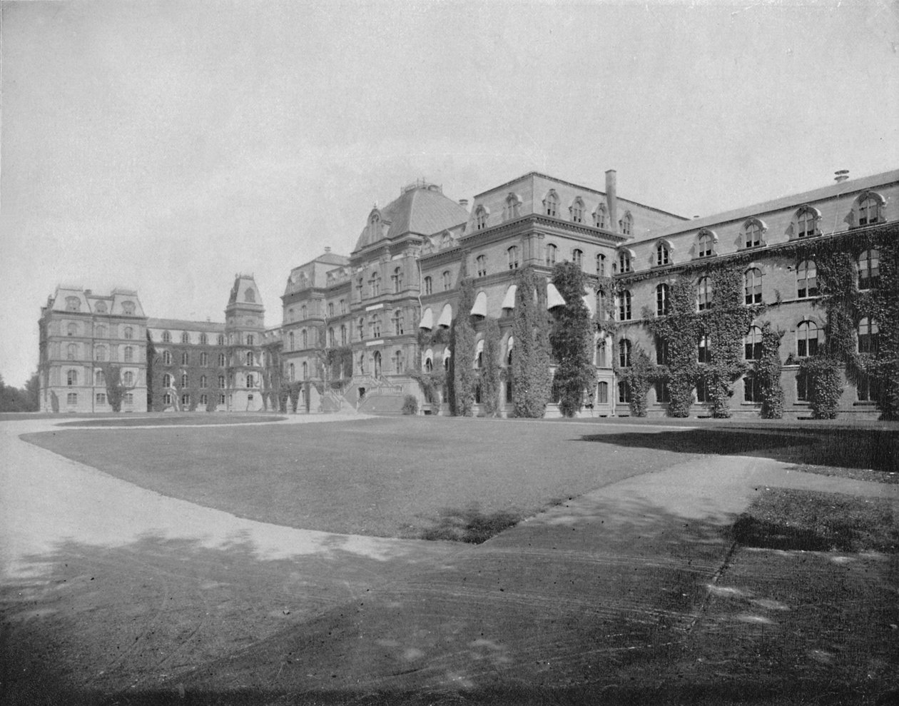 Vassar College, Poughkeepsie, New York, c1897. af Unbekannt