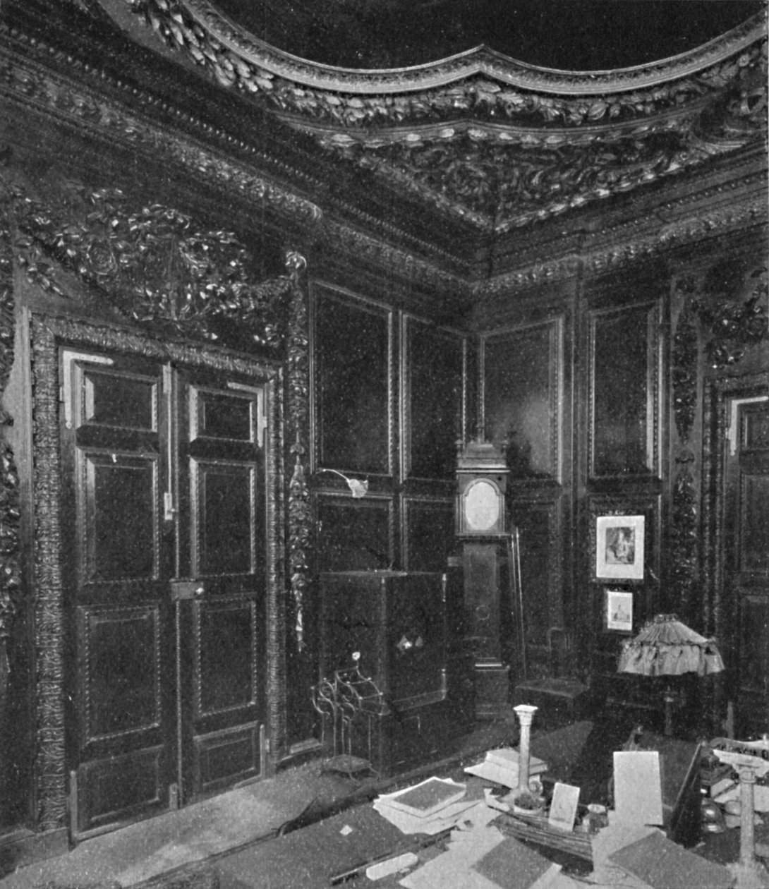 Vestry of St. Lawrence Jewry, med udskæring af Grinling Gibbons, 1903 af Unbekannt