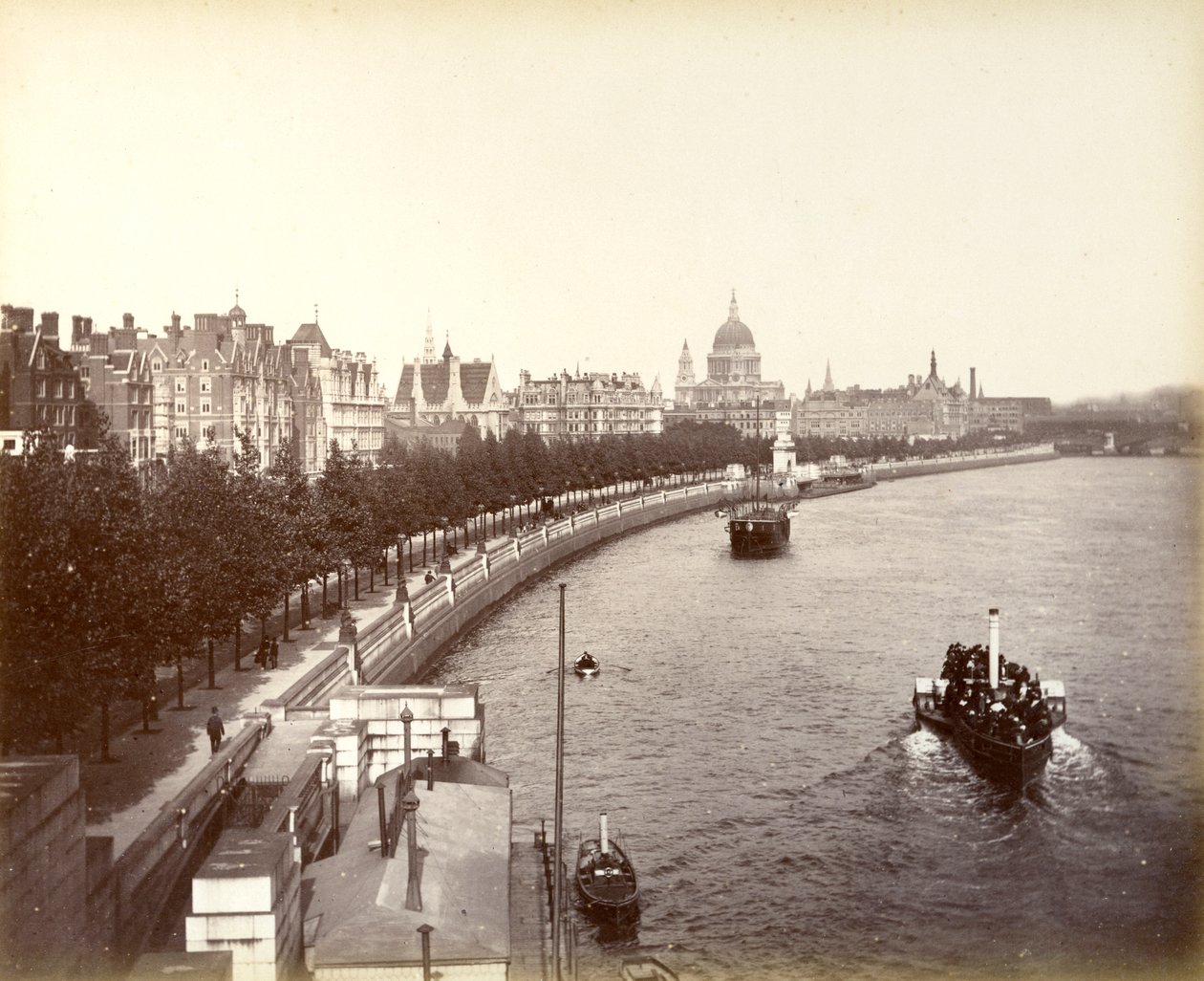 Victoria Embankment, der viser Temple Gardens og St Pauls Cathedral, London, 1887 af Unbekannt