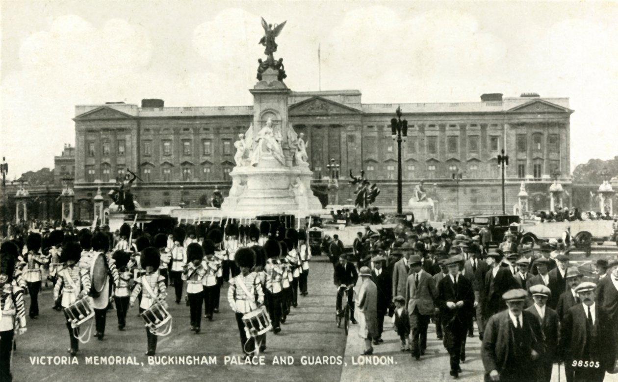 Victoria Memorial, Buckingham Palace and Guards, London, 1930