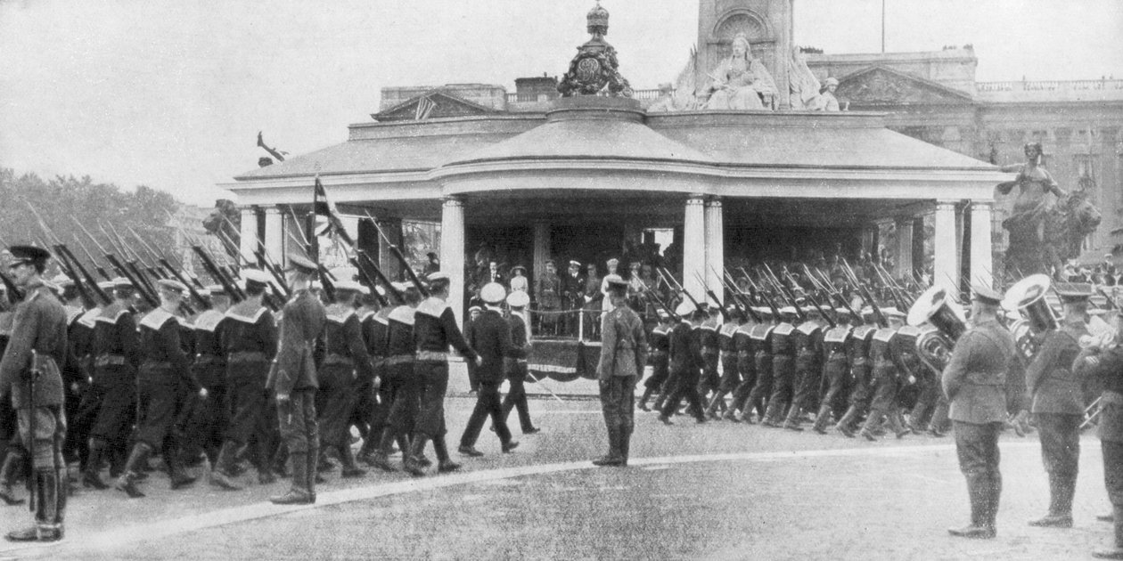 Sejrsparade forbi Victoria Memorial og Buckingham Palace, London, 19. juli, 1919 af Unbekannt
