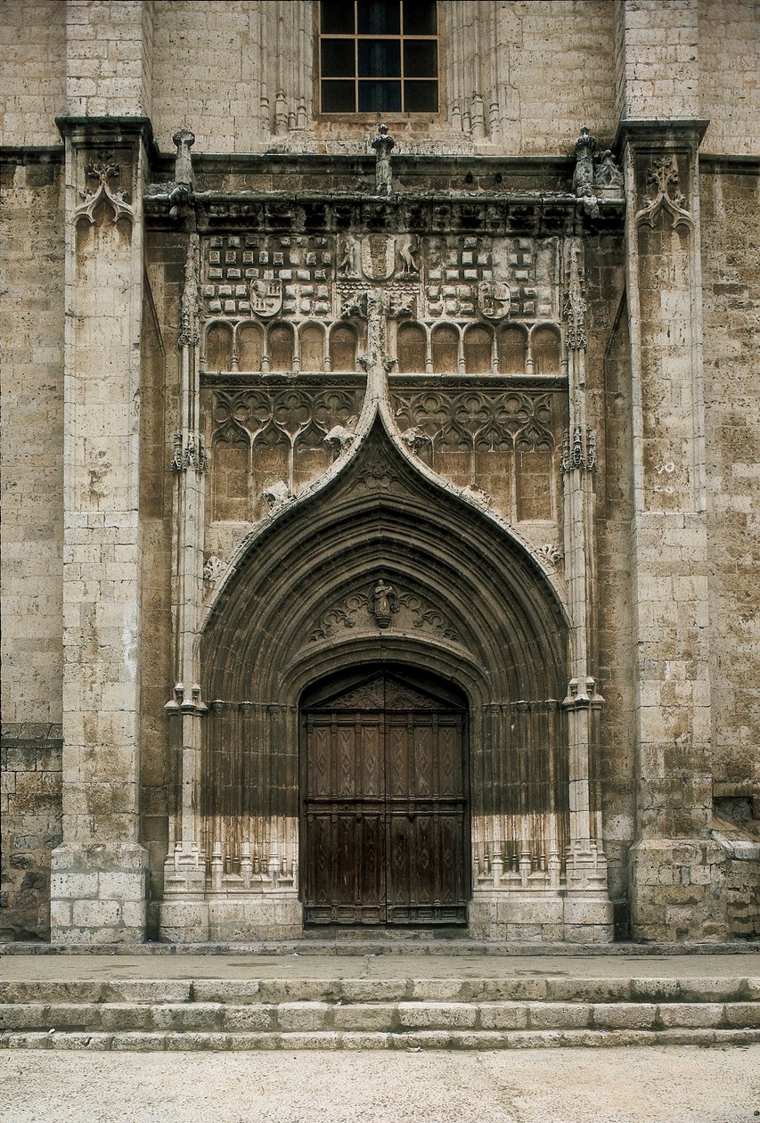 Udsigt over portalen til kirken Santa Maria Mediavilla, Medina de Rioseco, Spanien af Unbekannt