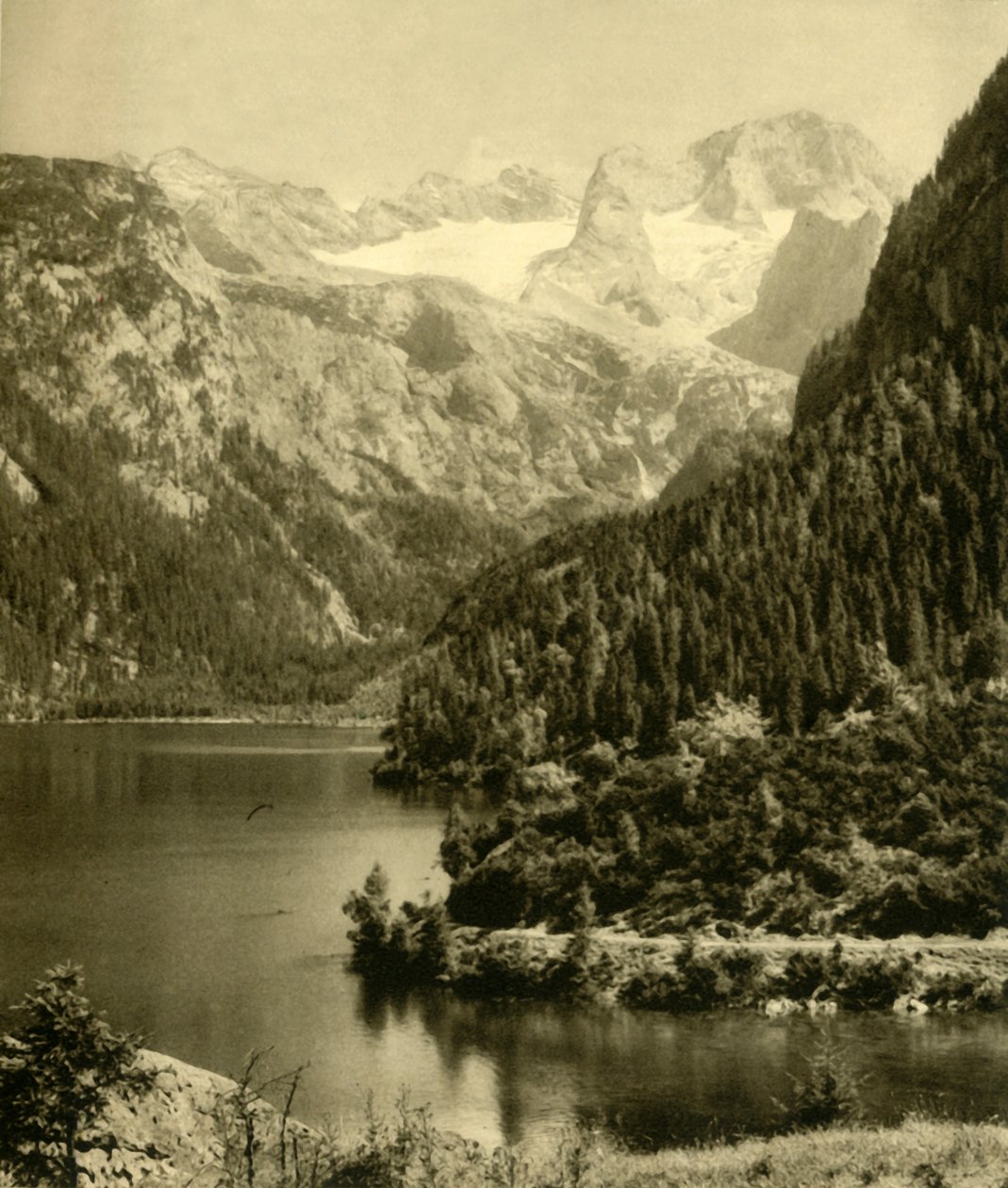 Vorderer Gosausee og Dachstein-bjergene, Øvre Østrig, c1935. af Unbekannt