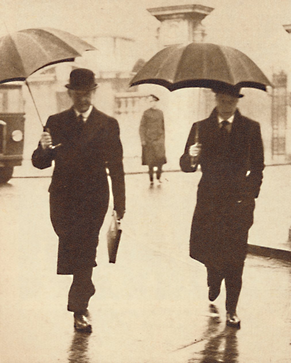 Walking In The Rain, 1937 af Unbekannt