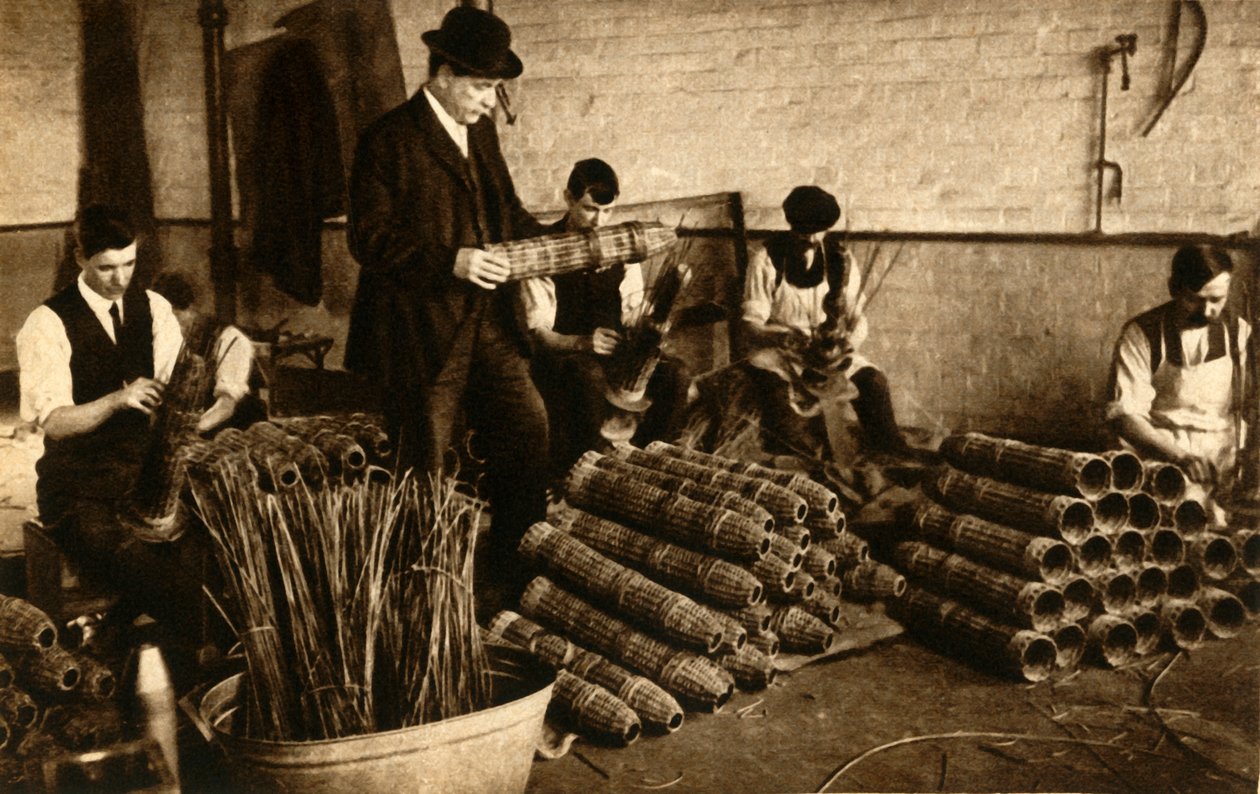 Vævekurve til artillerigranater, Nottingham, Første Verdenskrig, 1914-1918, 1933. af Unbekannt