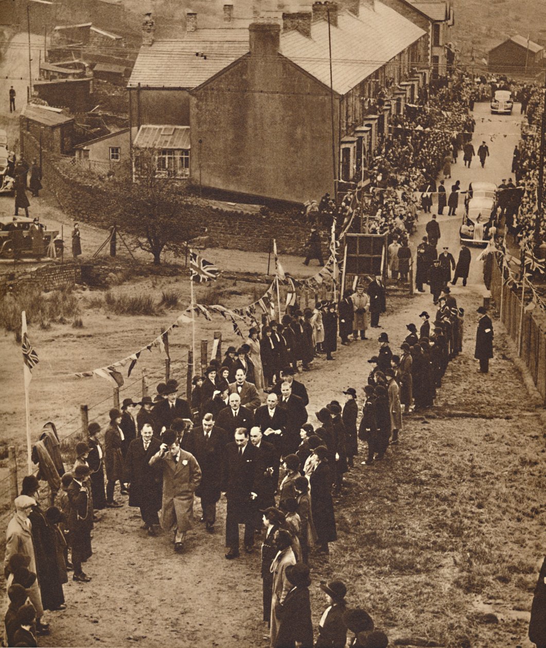 Velkommen til Monmouthshire - King Edward ved Abertillery, november 1936 1937. af Unbekannt
