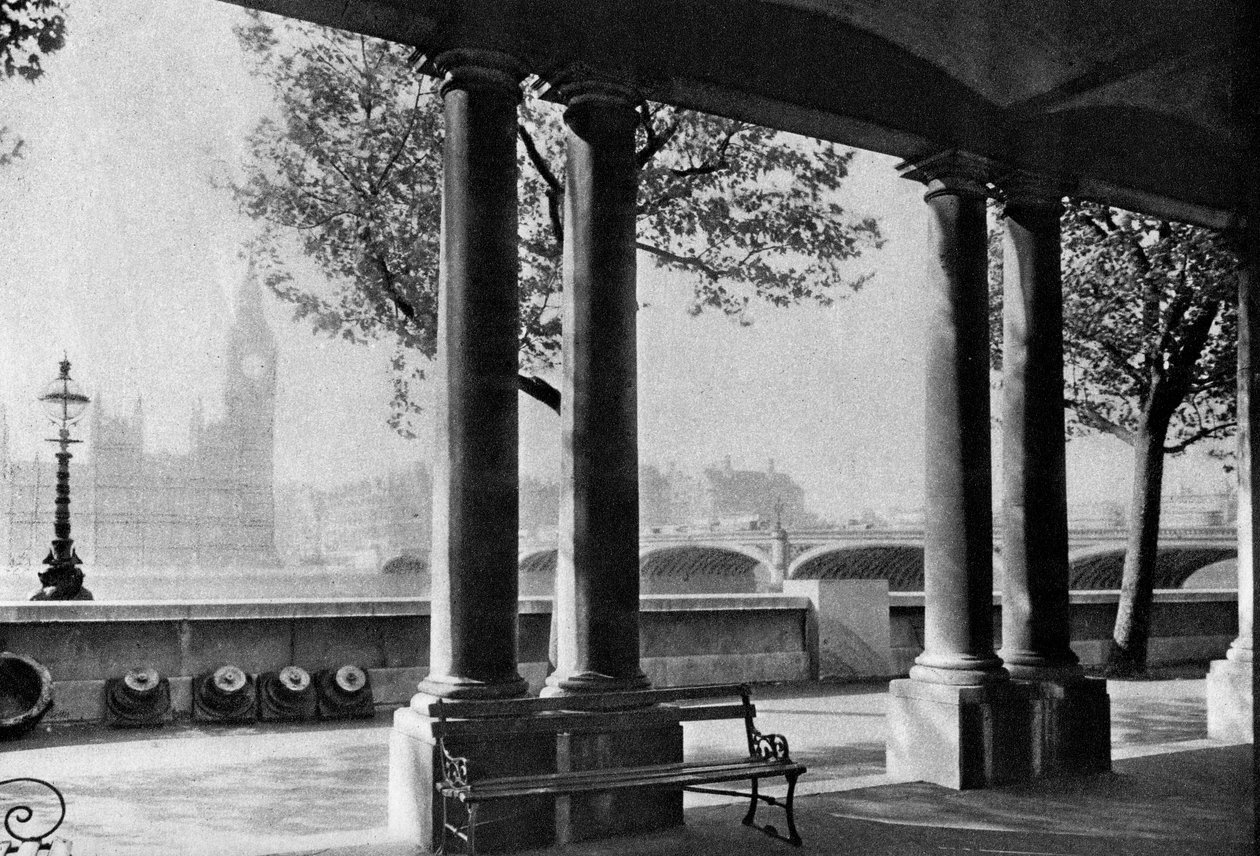 Westminster Bridge og Big Ben fra terrassen på St Thomass Hospital, 1926-1927 af Unbekannt