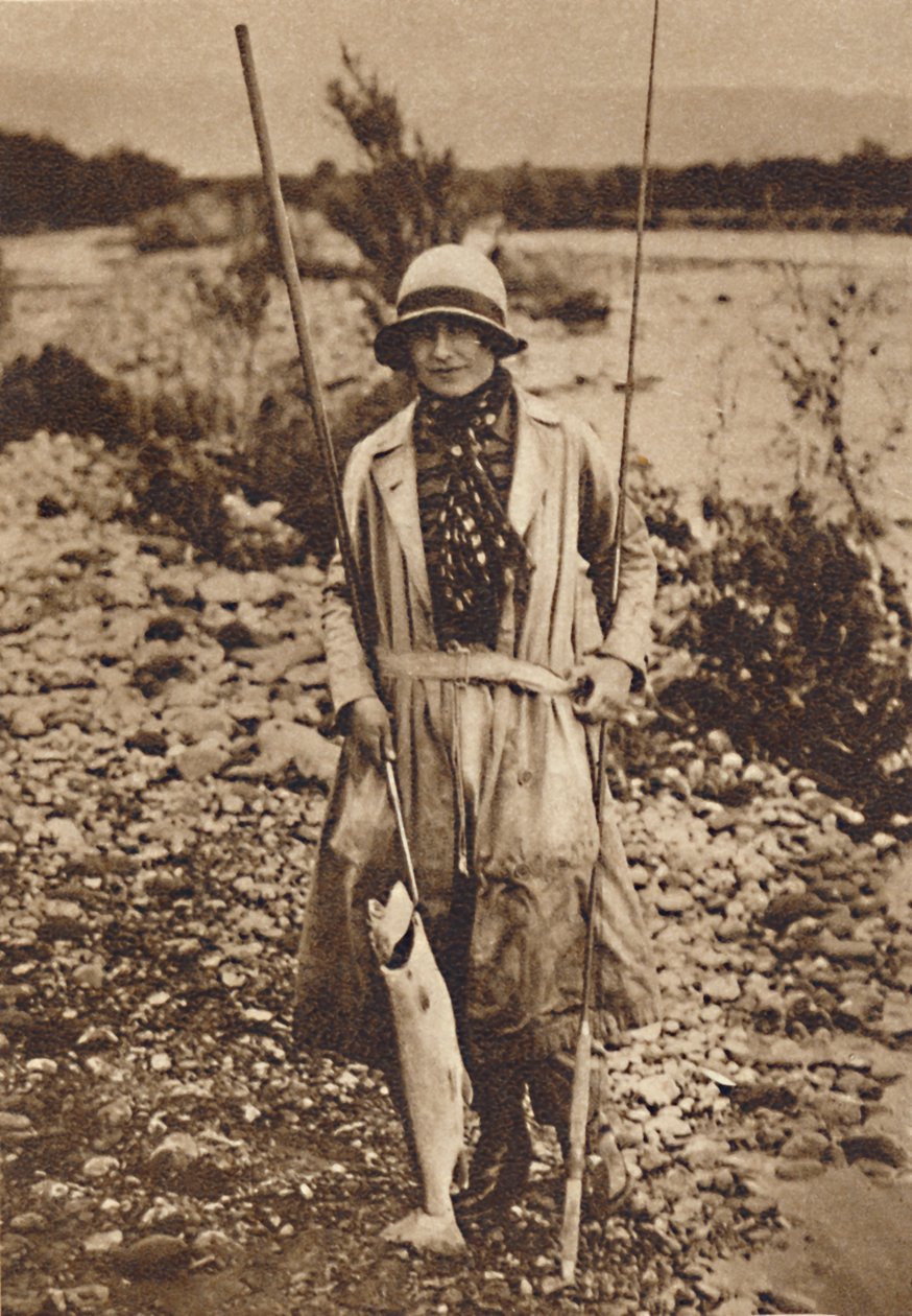 Med en fangst ved Tokanu, New Zealand, c1927, 1937 af Unbekannt