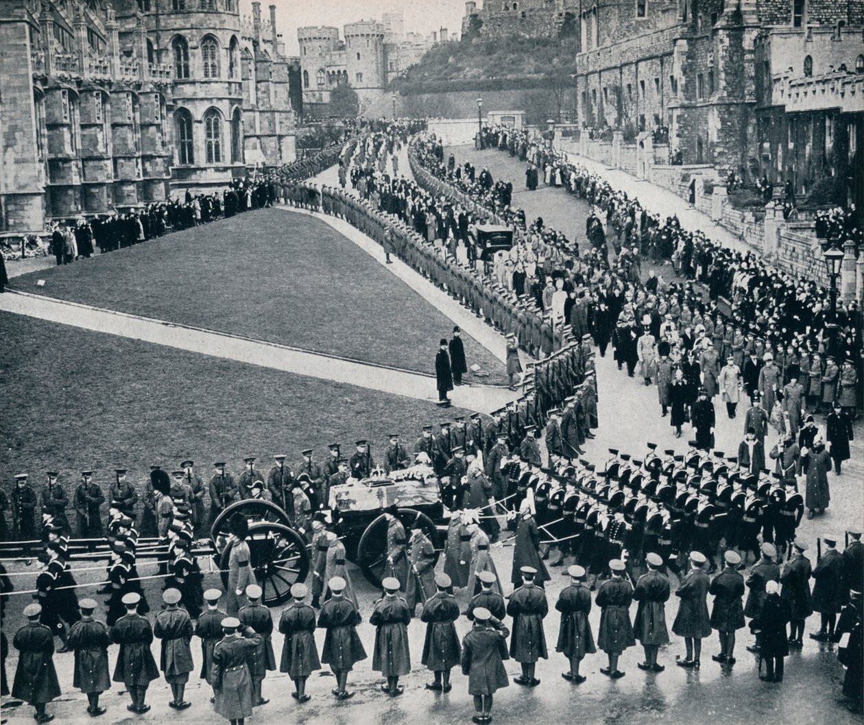 Inden for murene af det historiske Windsor Castle, 1936 af Unbekannt