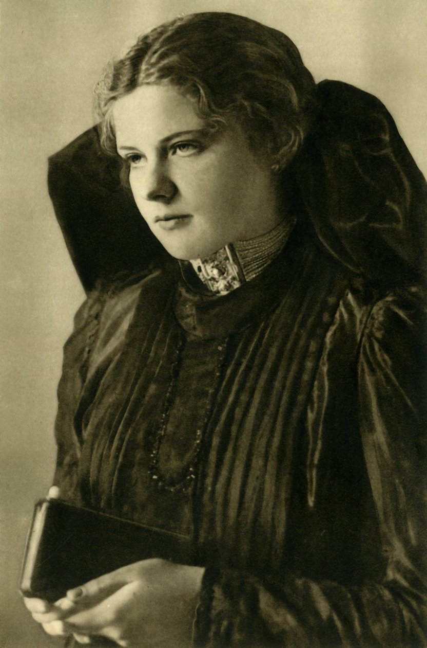 Kvinde i traditionel dragt, Øvre Østrig, c1935. af Unbekannt