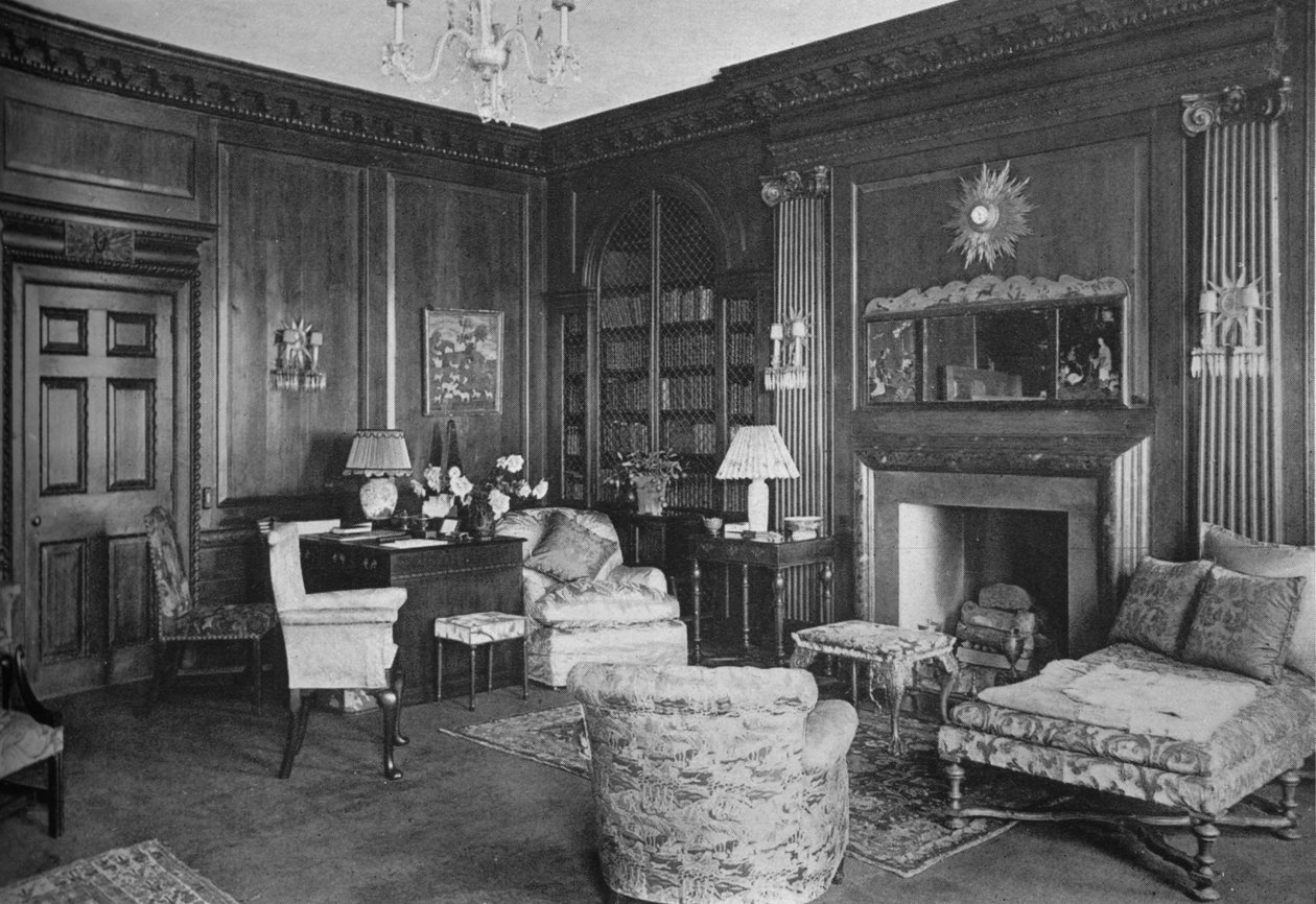 Træværk fra et gammelt engelsk værelse i biblioteket, Miss Anne Morgans hus, New York City, 1924. af Unbekannt
