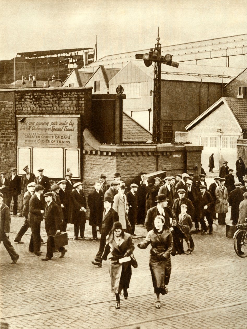 Arbejdere, der forlod...efter at konstruktionen af Cunarder 534 blev suspenderet, december 1931, 1935. af Unbekannt