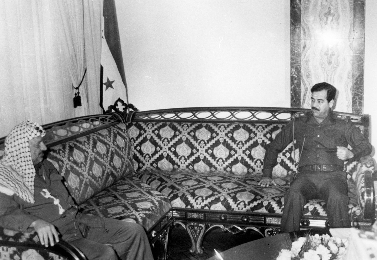 Yasser Arafat og Saddam Hussein, Irak, 1987 af Unbekannt