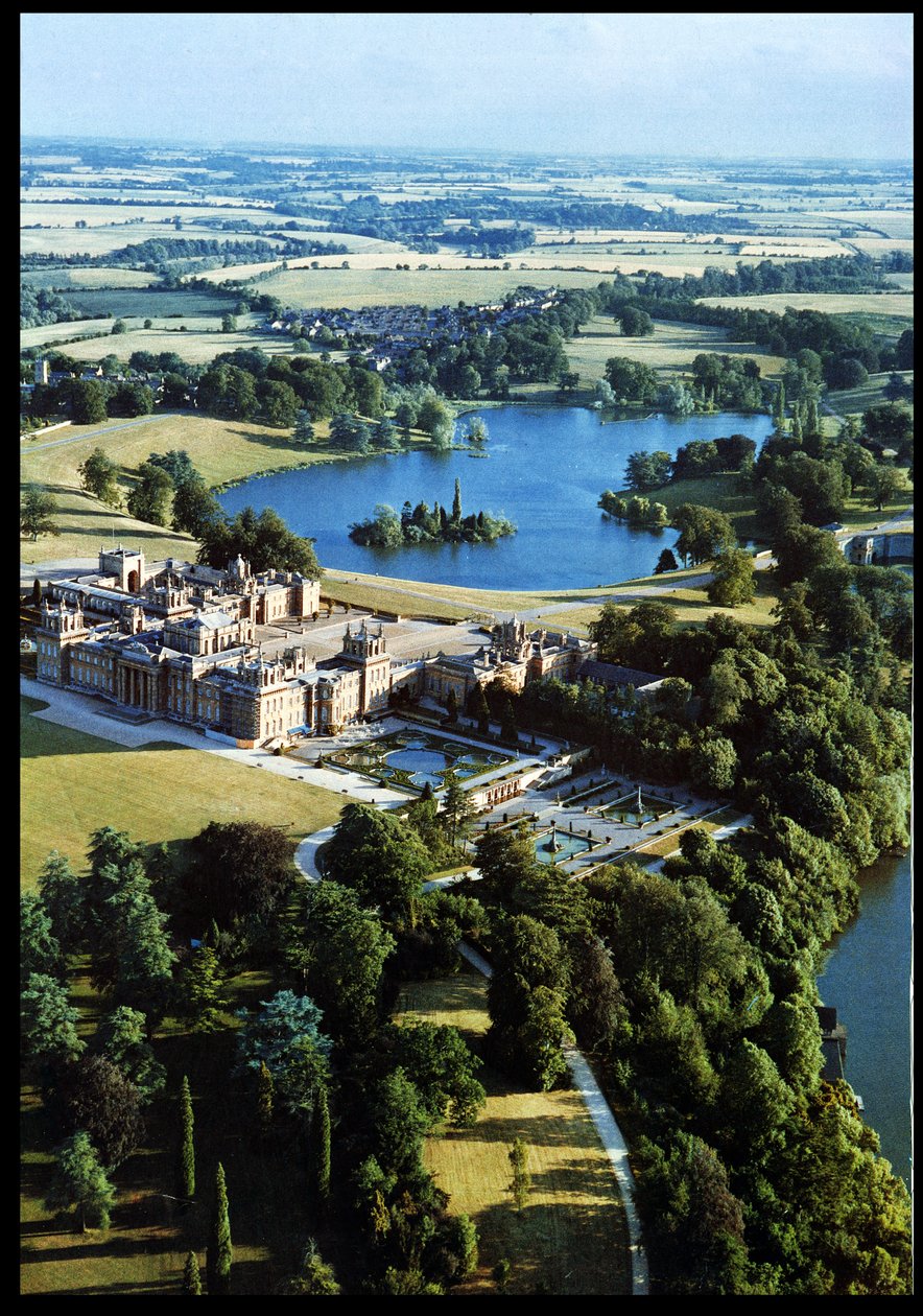 Luftfoto af Blenheim Palace, Oxfordshire af Unbekannt Unbekannt