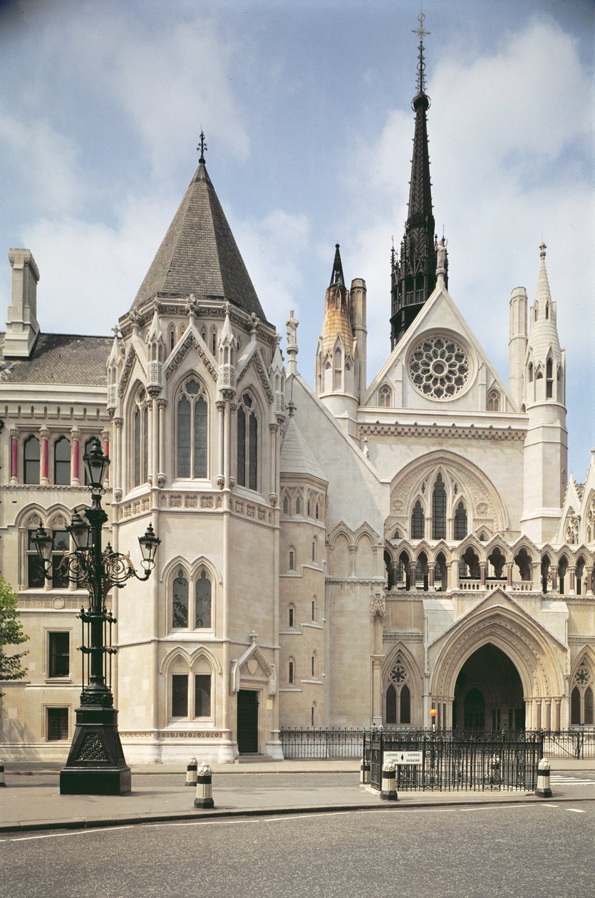Udvendigt billede af indgangen til Royal Courts of Justice, London af Unbekannt Unbekannt