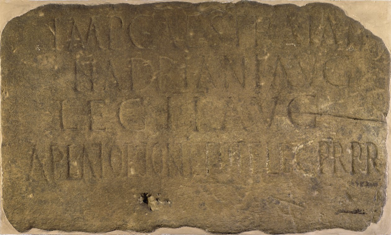 Inskription fra milecastle 38 på Hadrians Wall, der optager bygningen af milecastle af 2nd Legion Augusta, 122-125 A.D. af Unbekannt Unbekannt