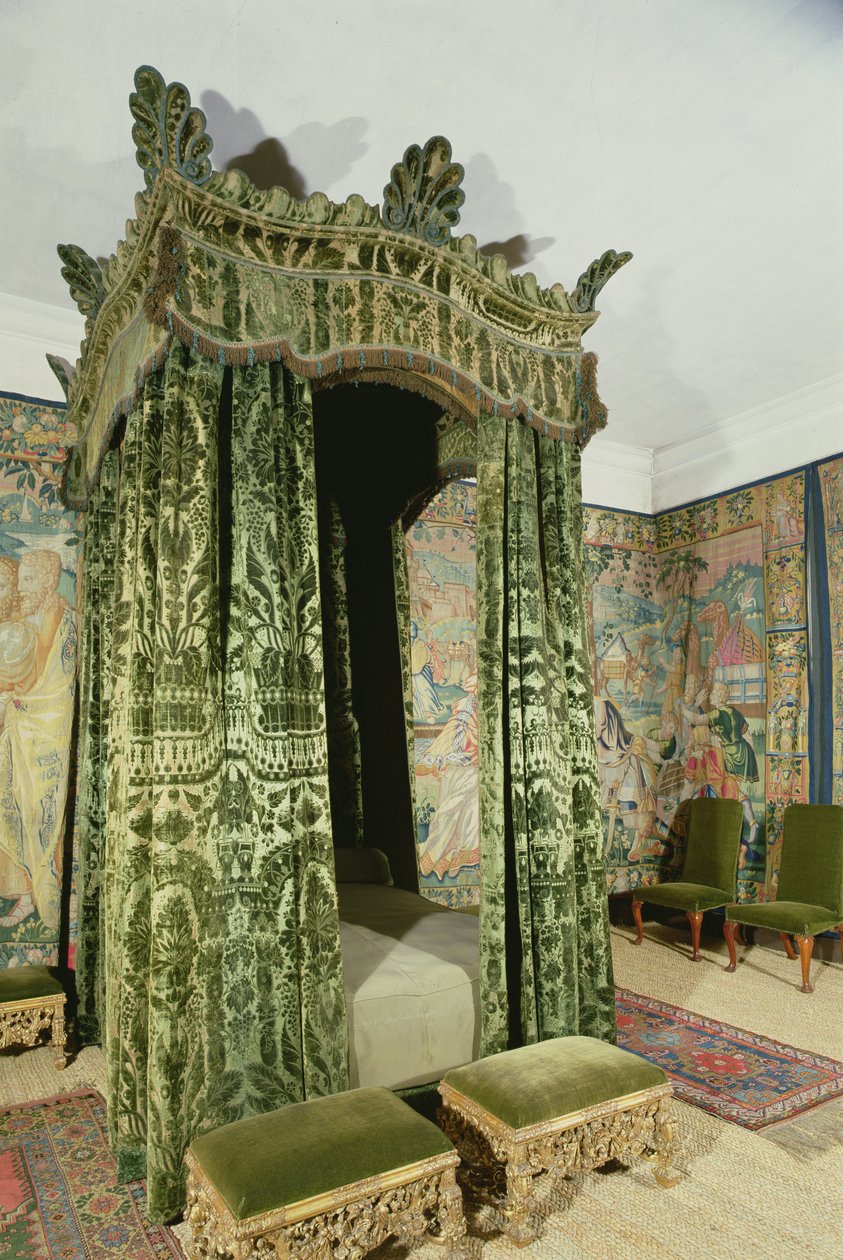 Interiør i Hardwick Hall, Derbyshire, der viser Green Bed-Chamber med originale møbler og ophæng fra det 16. århundrede (H8044) af Unbekannt Unbekannt