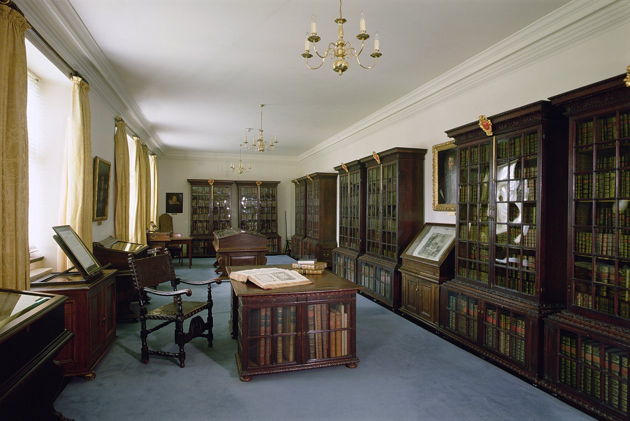 Indvendigt billede af Pepys Library, Magdalene College, Cambridge af Unbekannt Unbekannt