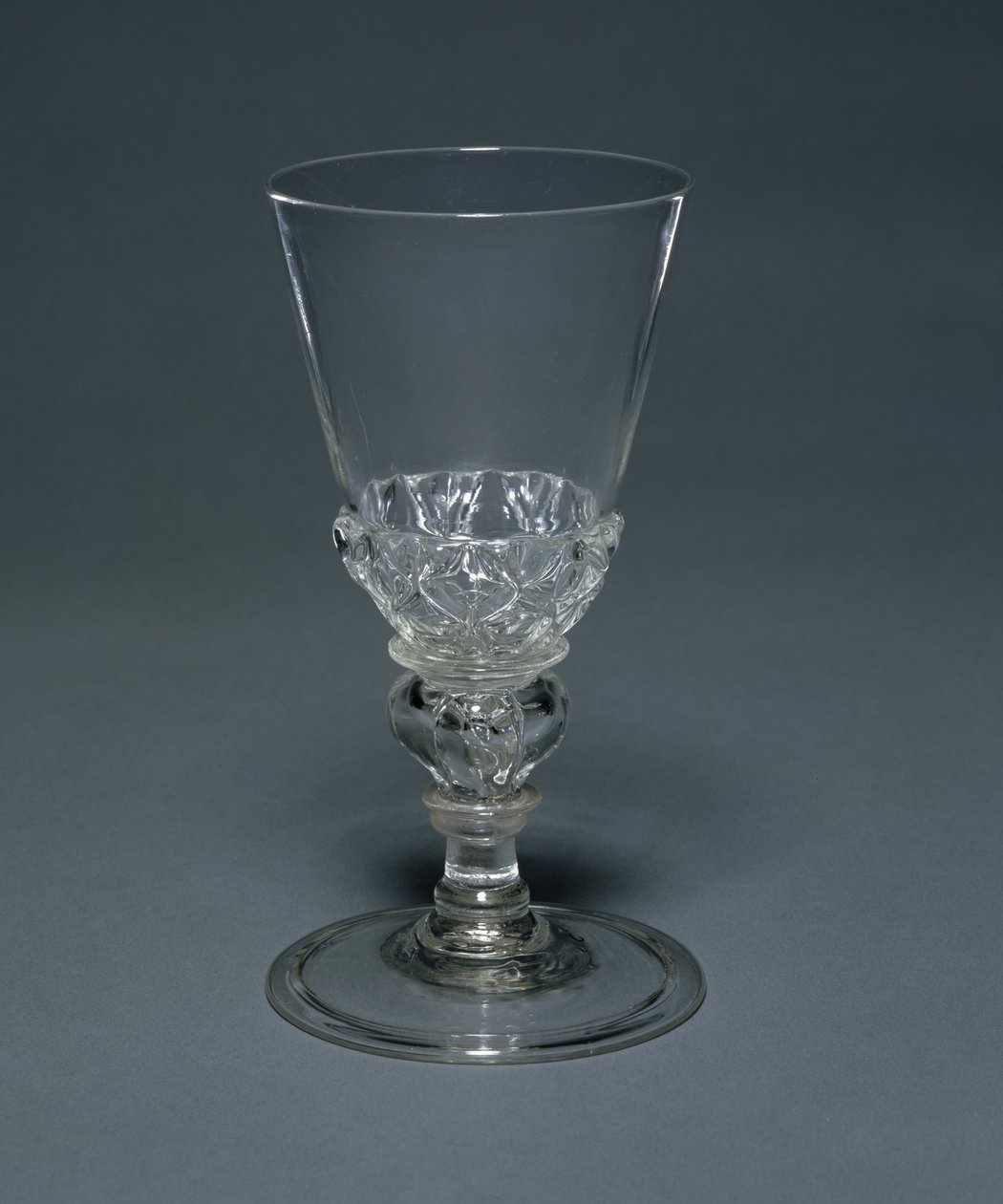 Blyglasbæger: Facon de Venise, ca. 1680 af Unbekannt Unbekannt