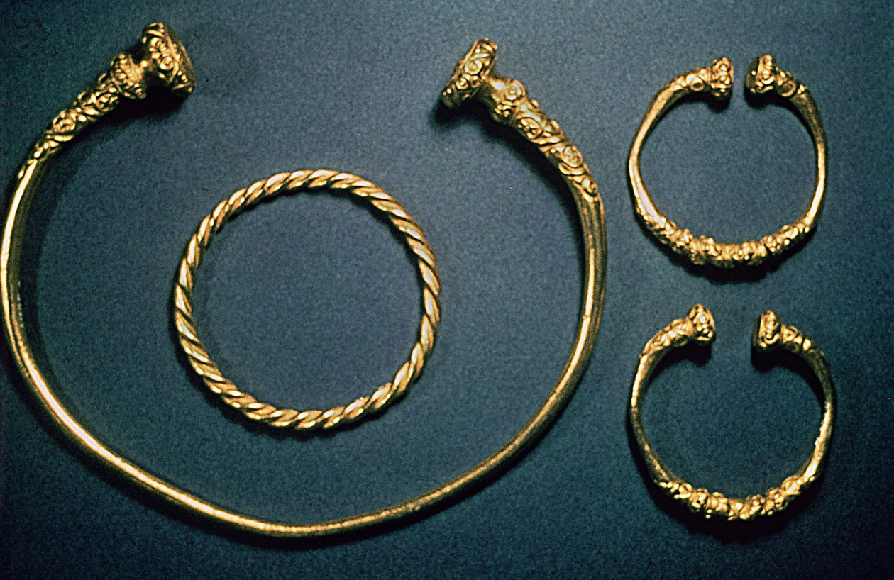 Halskæde og armbånd fra Waldalgesheim, midten af 4. århundrede (guld) af Unbekannt Unbekannt