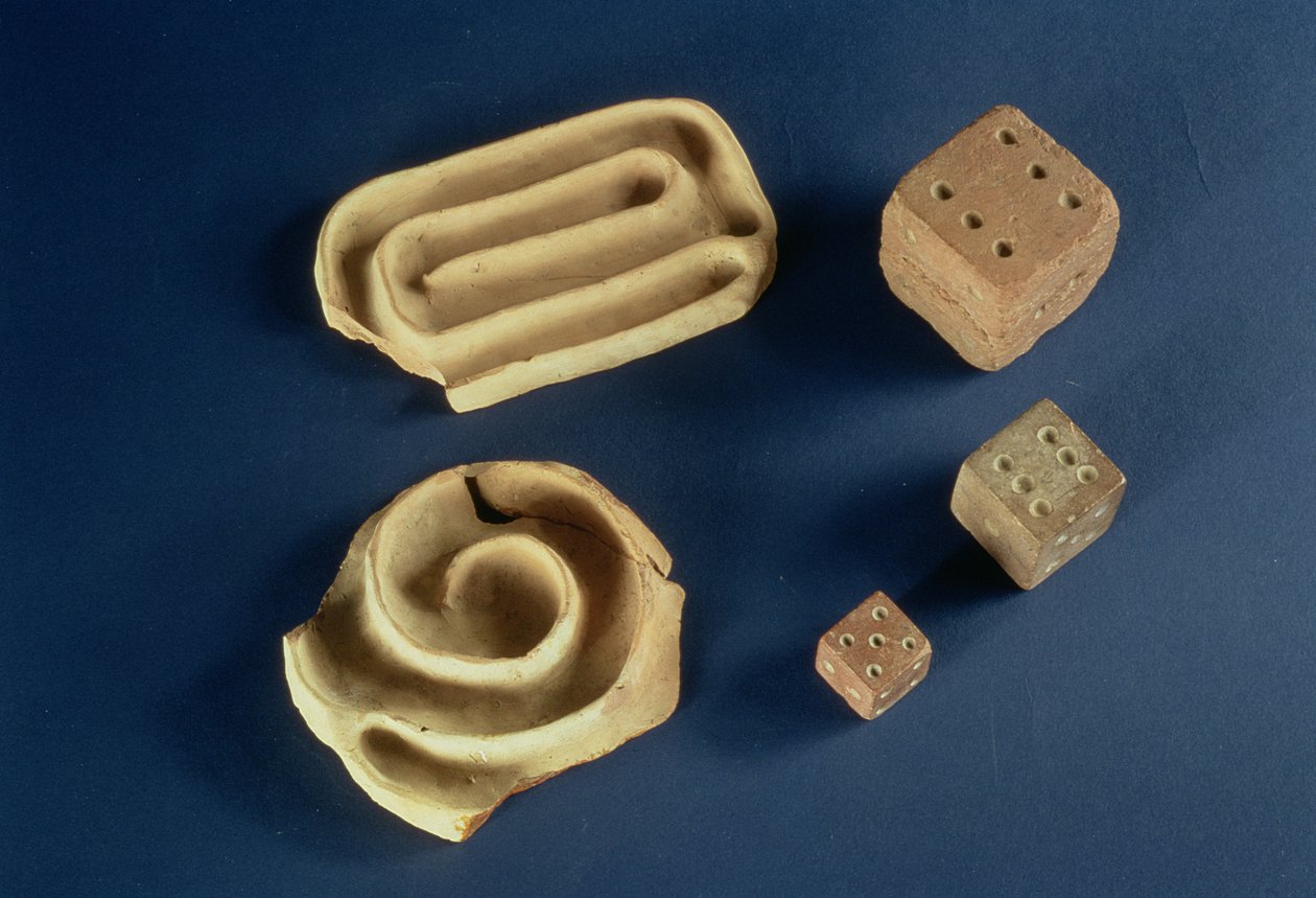Sandstensterninger og terracotta labyrintspil, Harappa, 2300-1750 f.Kr. af Unbekannt Unbekannt