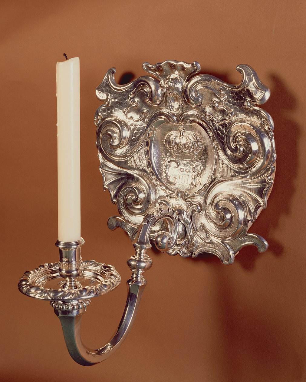 Sconce, enkelt lys, i engelsk-hollandsk stil af restaureringsperioden. 1668-90 af Unbekannt Unbekannt
