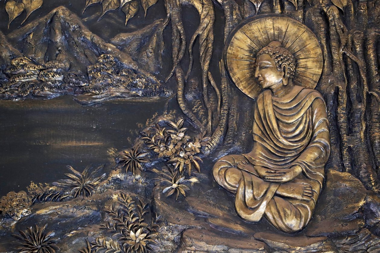 Tinh Xa Ngoc Tin buddhisttempel, Shakyamuni Buddha sidder i meditationsstillingen under Bodhi-træet, Dalat, Vietnam af Unbekannt Unbekannt
