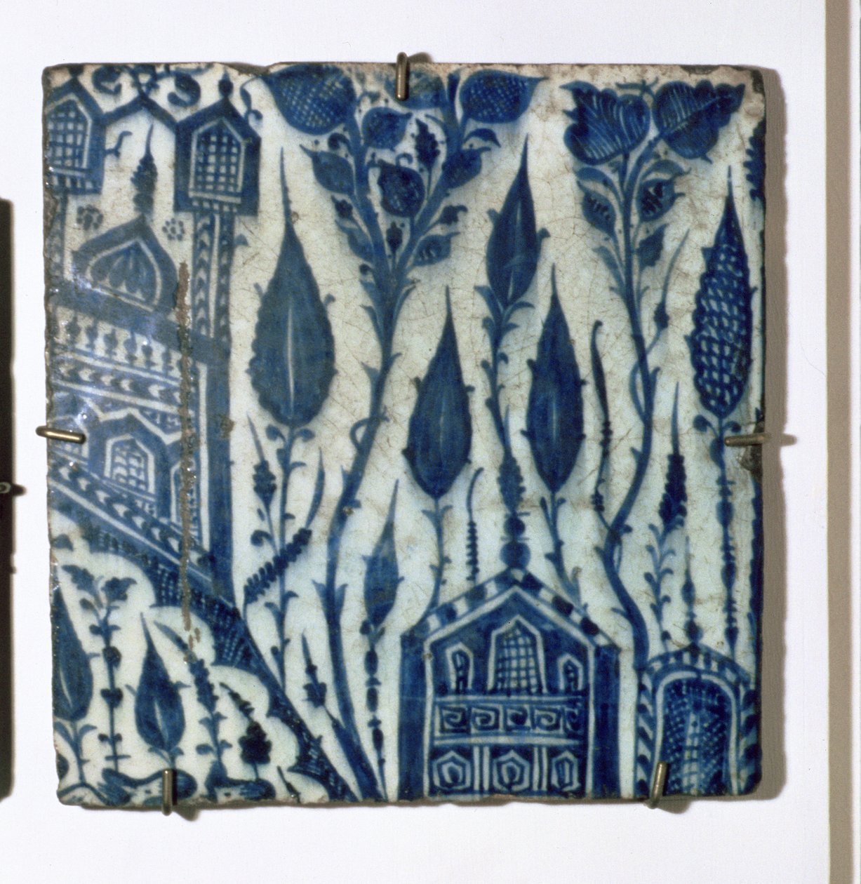 A3 Flise med stiliseret design af huse og blomster, egyptisk, Mamluk af Unbekannt