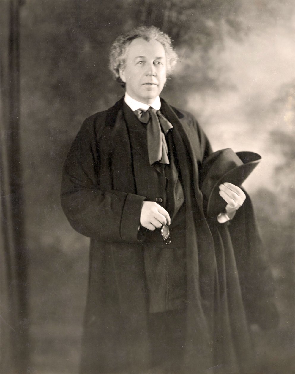 Den amerikanske arkitekt Frank Lloyd Wright (1867-1959) ca. 1917 af Unbekannter Künstler