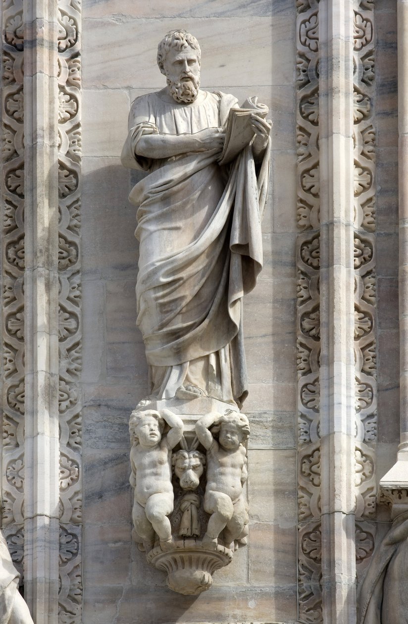 Arkitektur: statue af St. Mark af Donato Carabelli (1811). Detalje af facaden af katedralen (kuppel eller duomo) i Milano Italien af Unbekannt