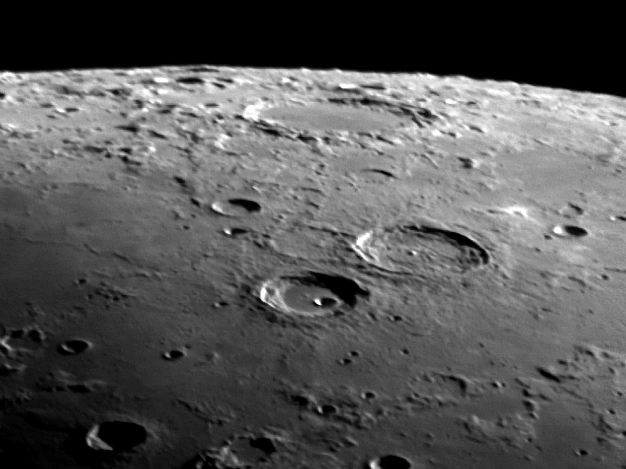 Atlas og Hercules Craters, 25. maj 2004 af Unbekannter Künstler