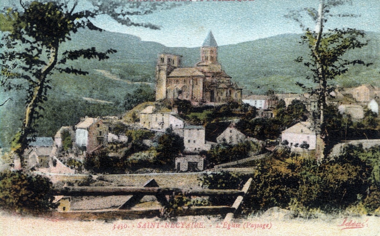 Auvergne, Puy-de-Dome (63), Saint Nectaire (Saint-Nectaire): udsigt over landsbyen og kirken, slutningen af det 19.-begyndelsen af det 20. århundrede - Postkort af William M. Timlin