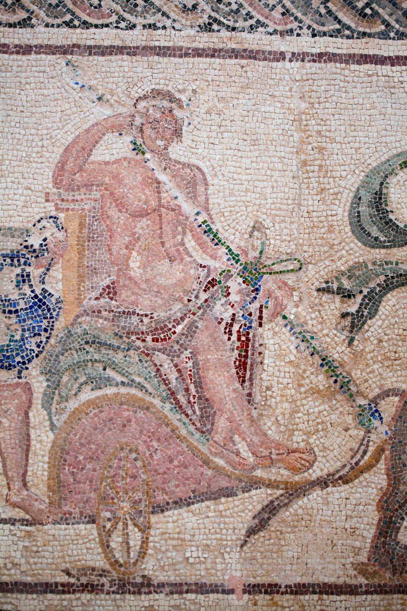 Detalje af The Triumph of Dionysos - Gudens tilbagevenden fra en militær ekspedition til Indien - Dionysos siddende på en vogn trukket af to pantere - Paphos mosaikker, House of Dionysos, slutningen af det 2. århundrede e.Kr. - Slutningen af det 2. århundr af William M. Timlin