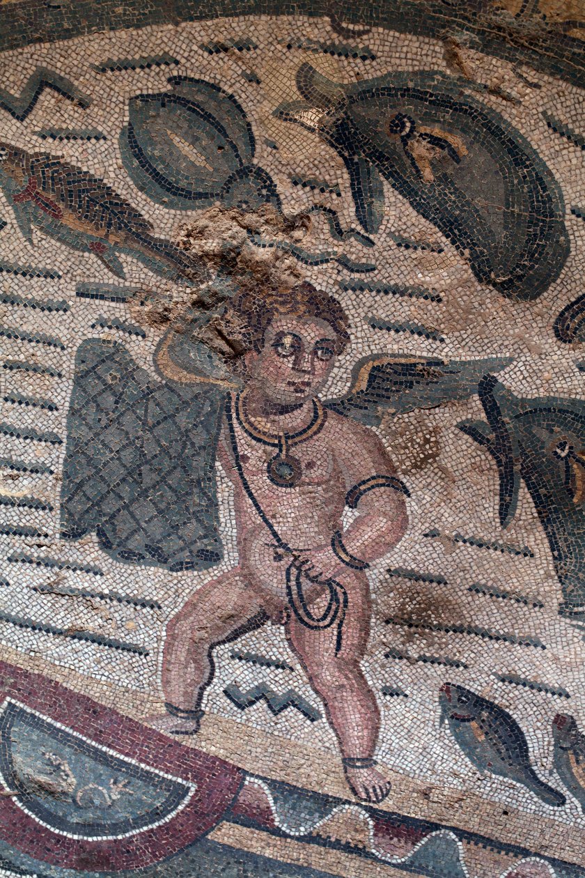 Detalje af fiskeri Putti mosaik. Garnfiskeri. 3. - 4. århundrede. Romersk villa i Casale, Sicilien. UNESCO-sted. af William M. Timlin