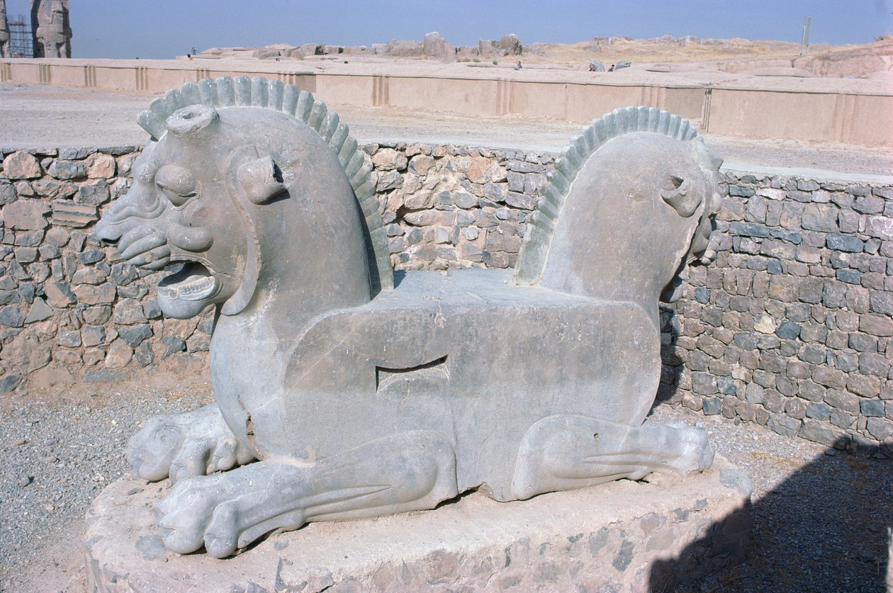 Dobbeltdrage fra en hovedstad, Achaemenian periode, 5. århundrede f.Kr. (foto) (se også 117108) af Unbekannt