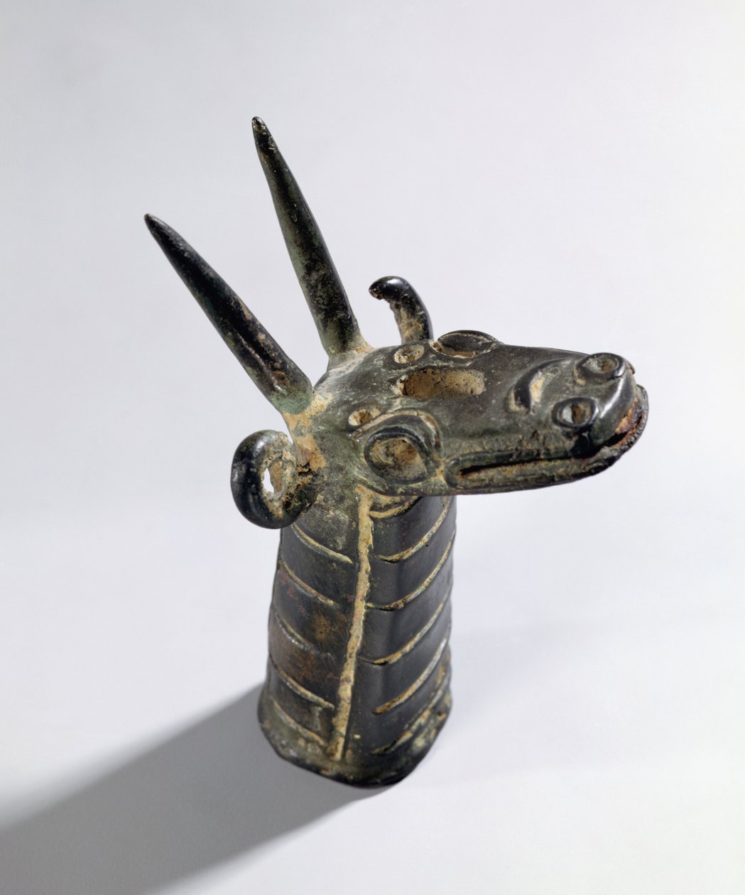 Drage, symbol på guden Marduk, sen assyrisk periode, ca. 800-600 f.Kr. (bronze) af Unbekannt