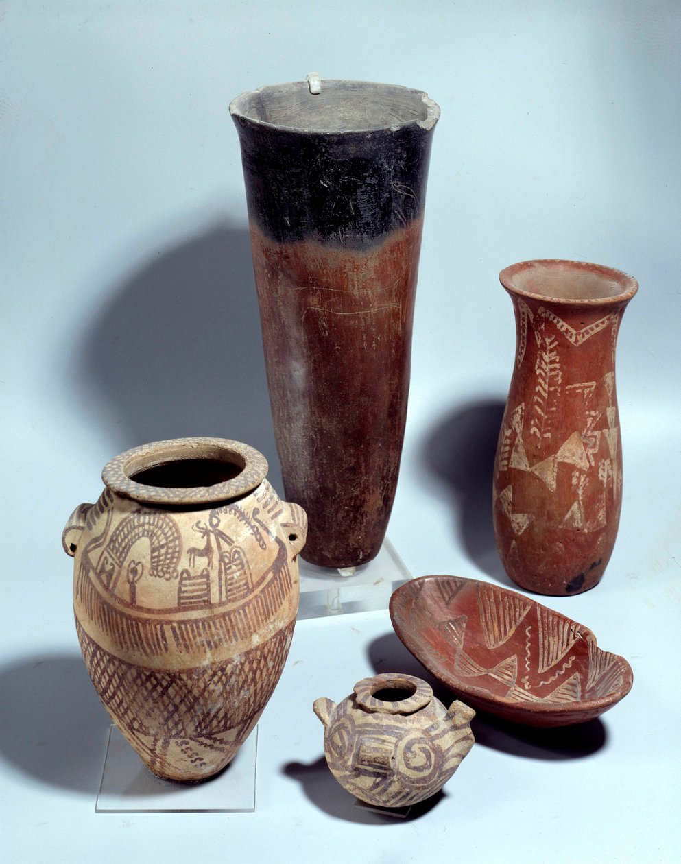 Egyptisk antikvitet: forskellige typer af keramik- og terracottavaser fra perioden Nagada I af Unbekannt