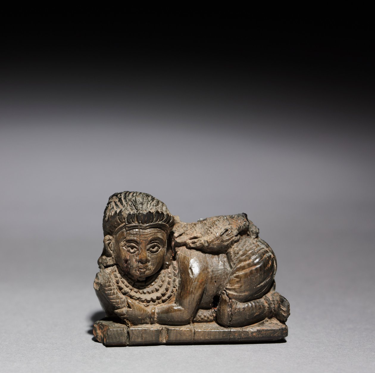 Figur af en hukende kvinde, 900-800 f.Kr af Unbekannt