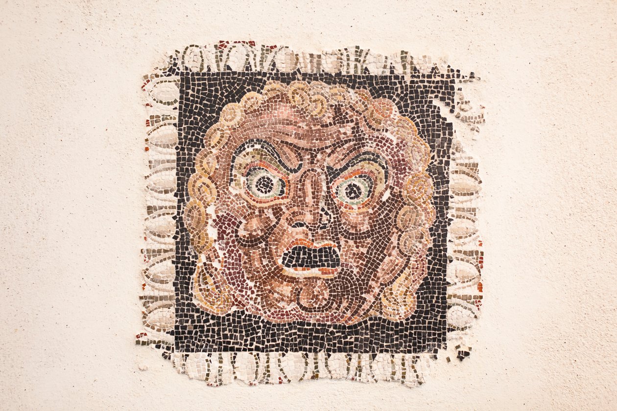 Gulvmosaik dateret til det 1. århundrede f.Kr., der viser en Dionysos-maske, fra en romersk villa nær via Ruffinella i Rom, Roms nationalmuseum (museo nazionale romano), Rom, Italien af Unbekannter Künstler