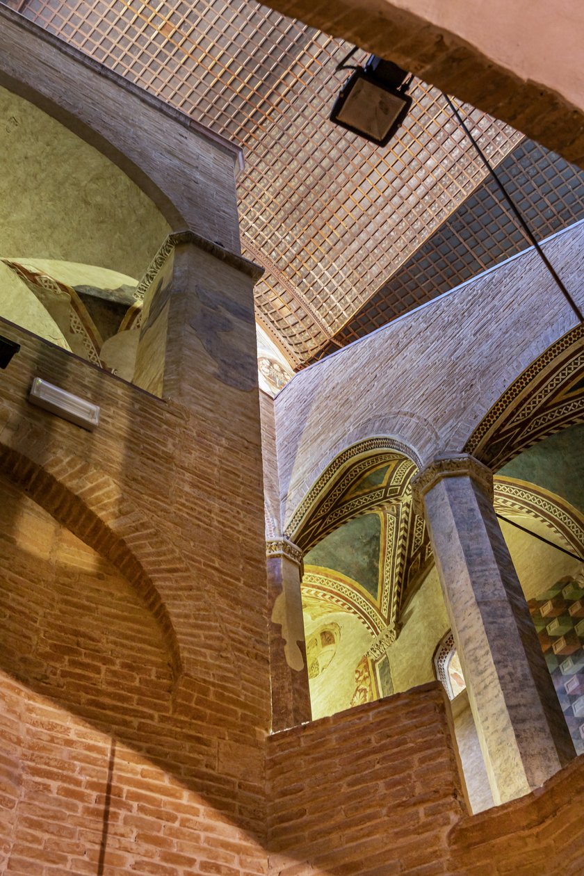 Gotisk trappe, XIII - XIV århundrede, Palazzo Trinci, Foligno, Umbrien (foto) af Unbekannter Künstler
