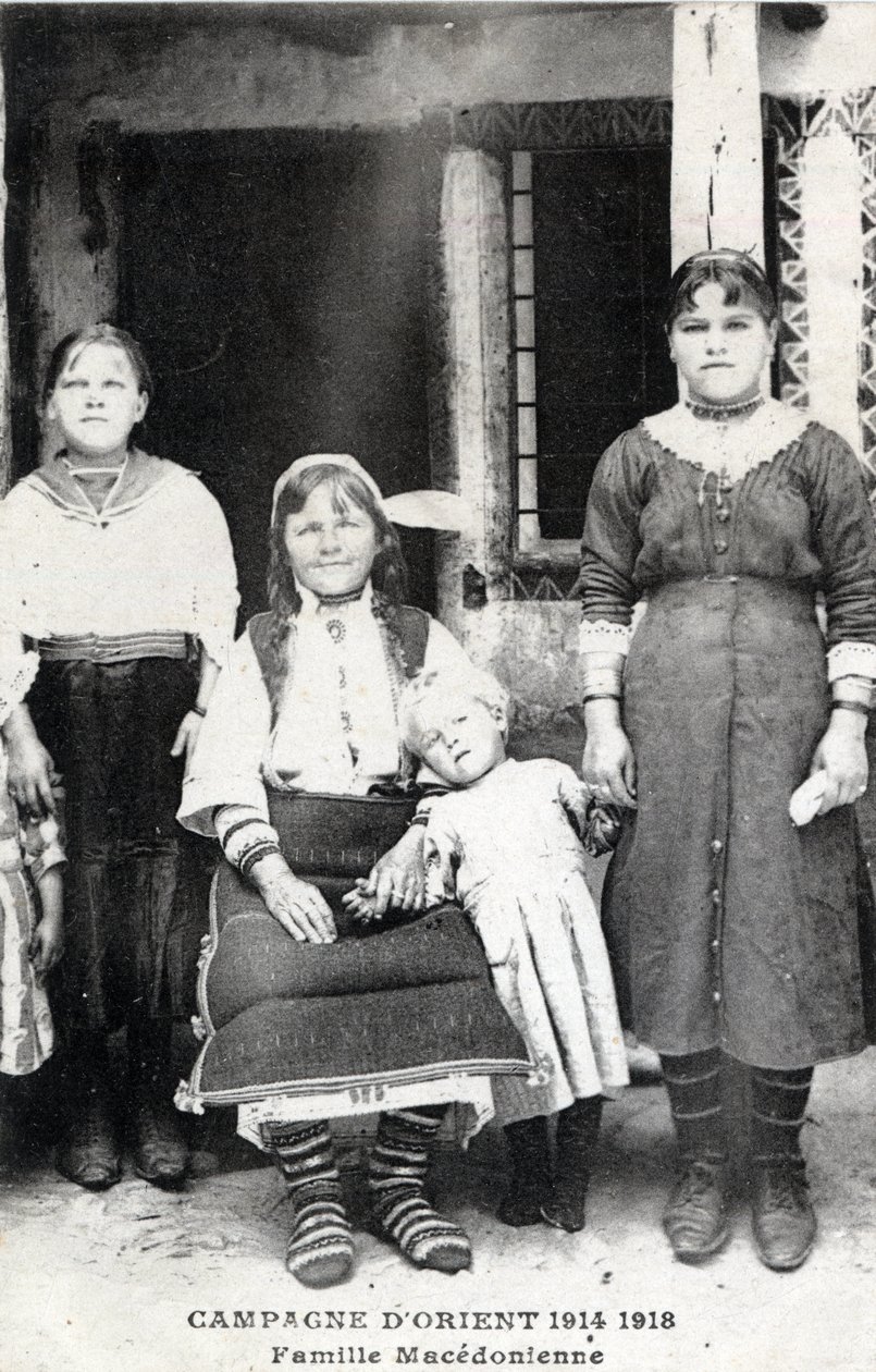 Grækenland, Makedoine: portræt af en makedonsk familie - Postkort 1914-1918 af William M. Timlin