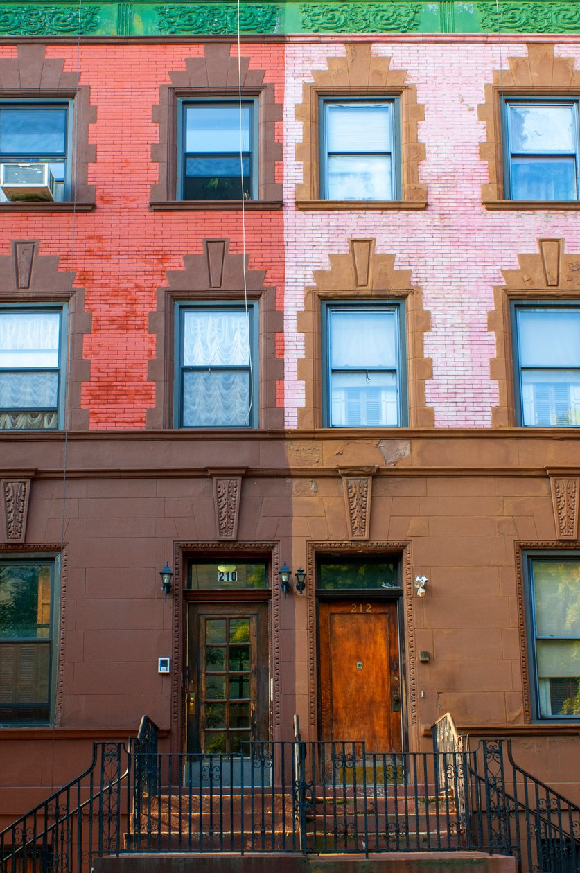 Harlem street butikker og bygninger, New York City, 2021 (foto) af Alec Hunter