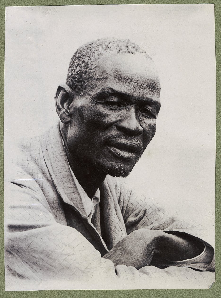 Khama, ca. 1910 (gelatinesølvtryk) af Unbekannt
