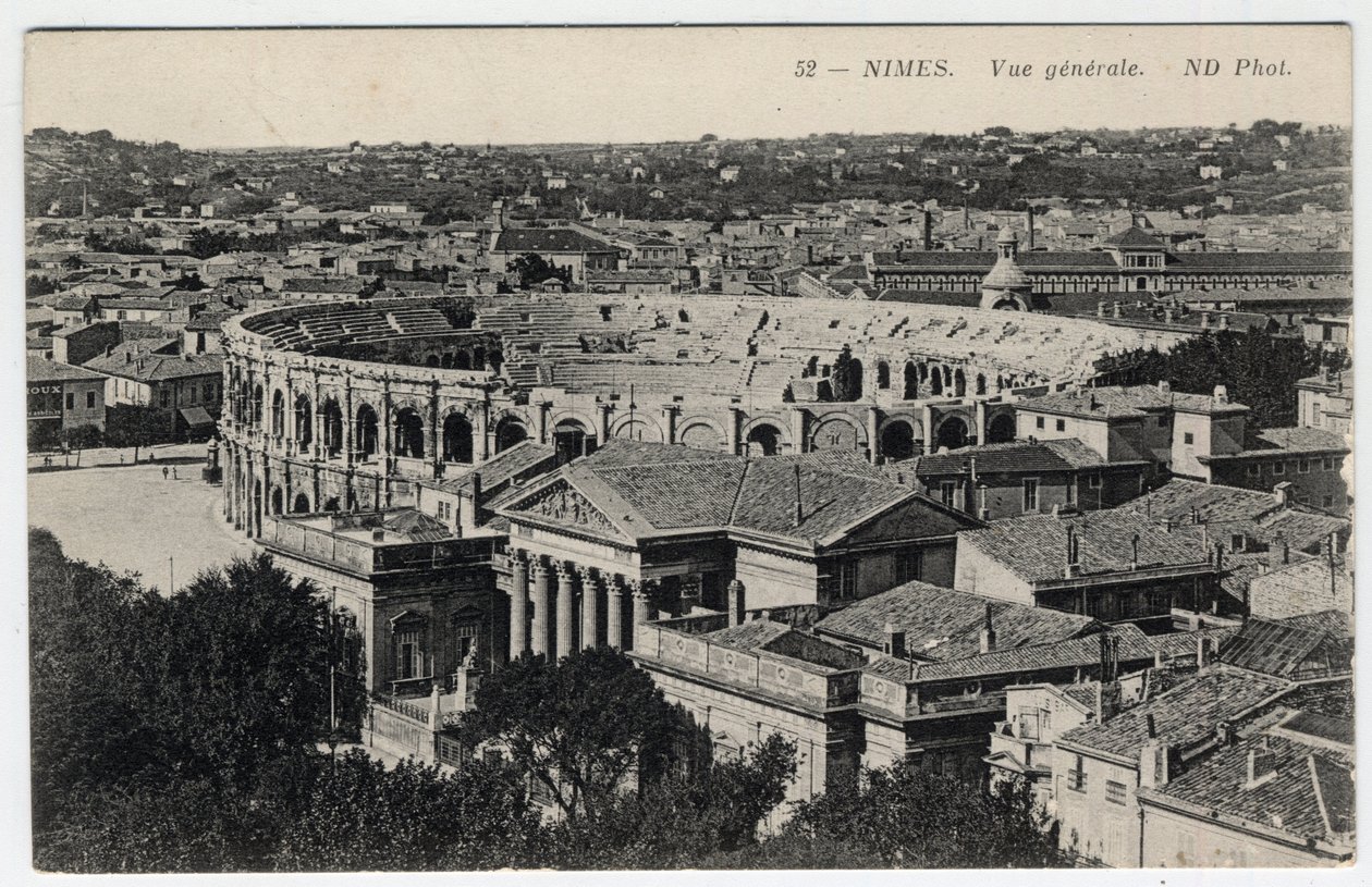 Languedoc Roussillon, Gard (30), Nimes: generel udsigt over byen med arenes og Maison Carree - Postkort slutningen af det 19.-20. århundrede af William M. Timlin